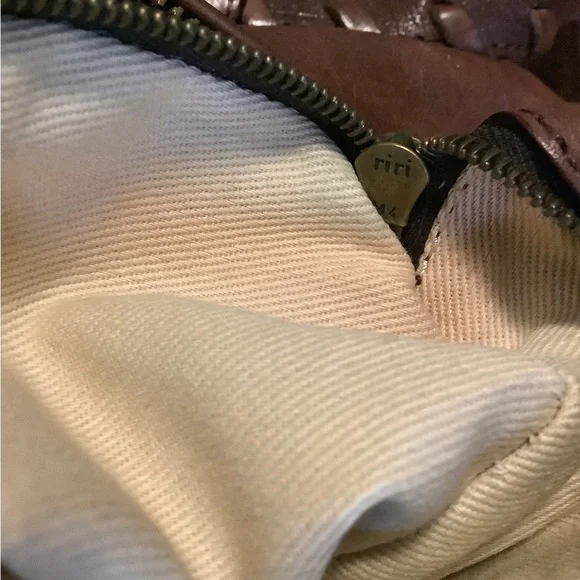 Chloe Silverado - Picture 9 of 14